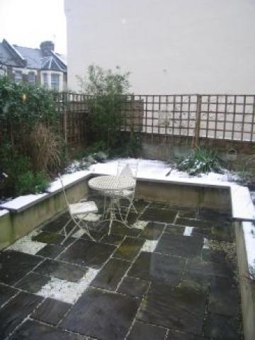 			NEW ON!, 2 Bedroom, 1 bath, 1 reception Flat			 Wakeman Road, KENSAL GREEN NW10